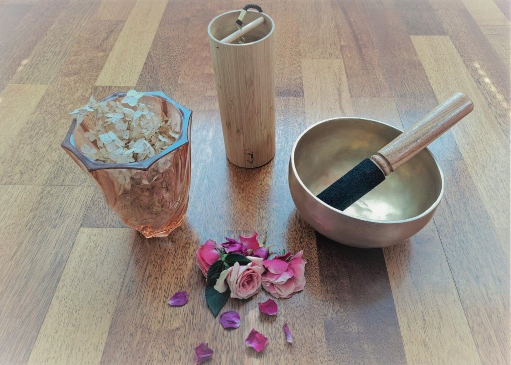 Meditatiivinen liike ja äänirentoutus Raisio-opistossa syyskuussa 2023